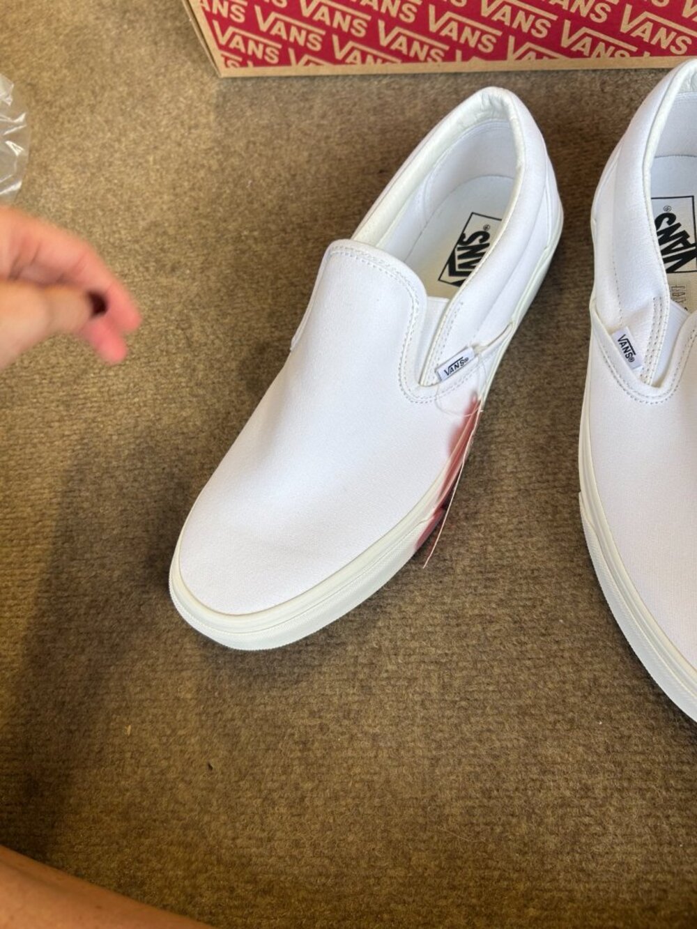 Vans Classic Slip-On True White Canvas Shoes Men’s 11.5 Women’s 13 NWT - Picture 5 of 6
